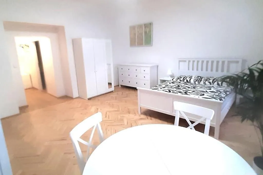 Arbes Apartman Praga Appartamento